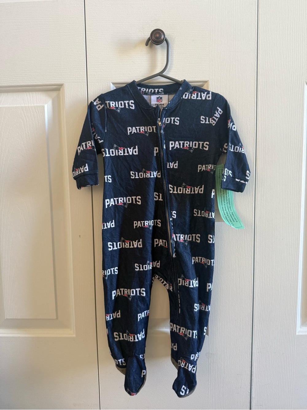NFL Patriots Navy 6-9M One-Piece Zipper Pajamas